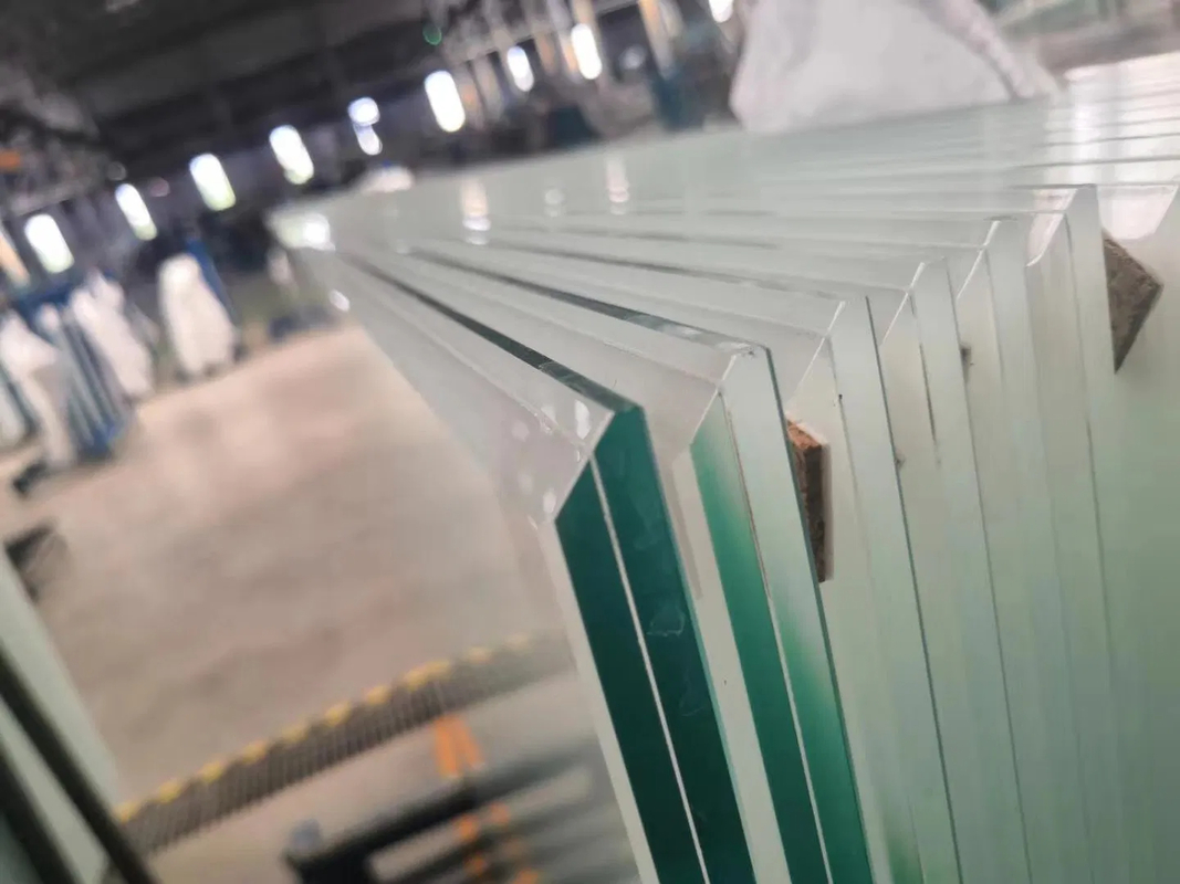 3mm 12mm Flat Curved Bent Laminated Tempered Safety Insulated Building Bulletproof กระจกแข็งแสงอาทิตย์สําหรับประตูหน้าต่าง เฟอร์นิเจอร์ห้องน้ํา
